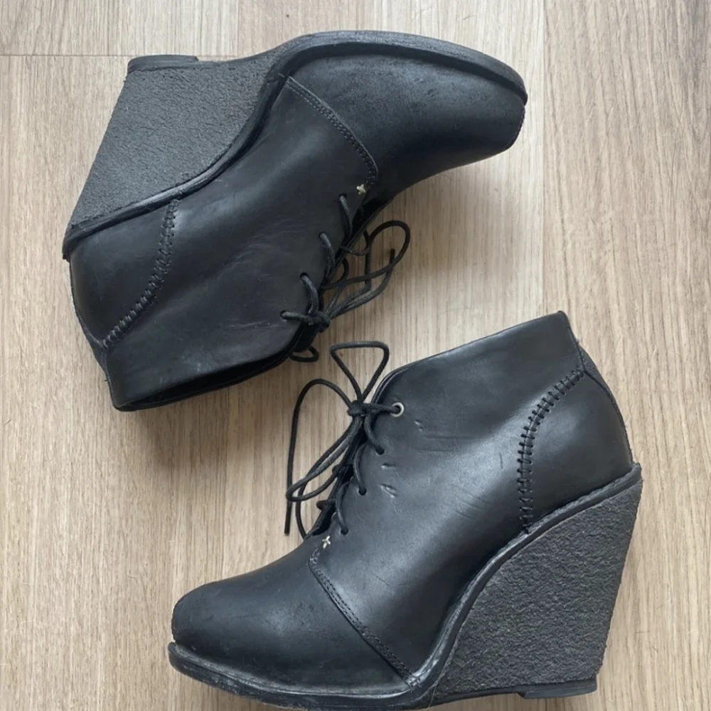 Rag & Bone Wedge Booties Odval Desert Black Leather Distressed Suede 8